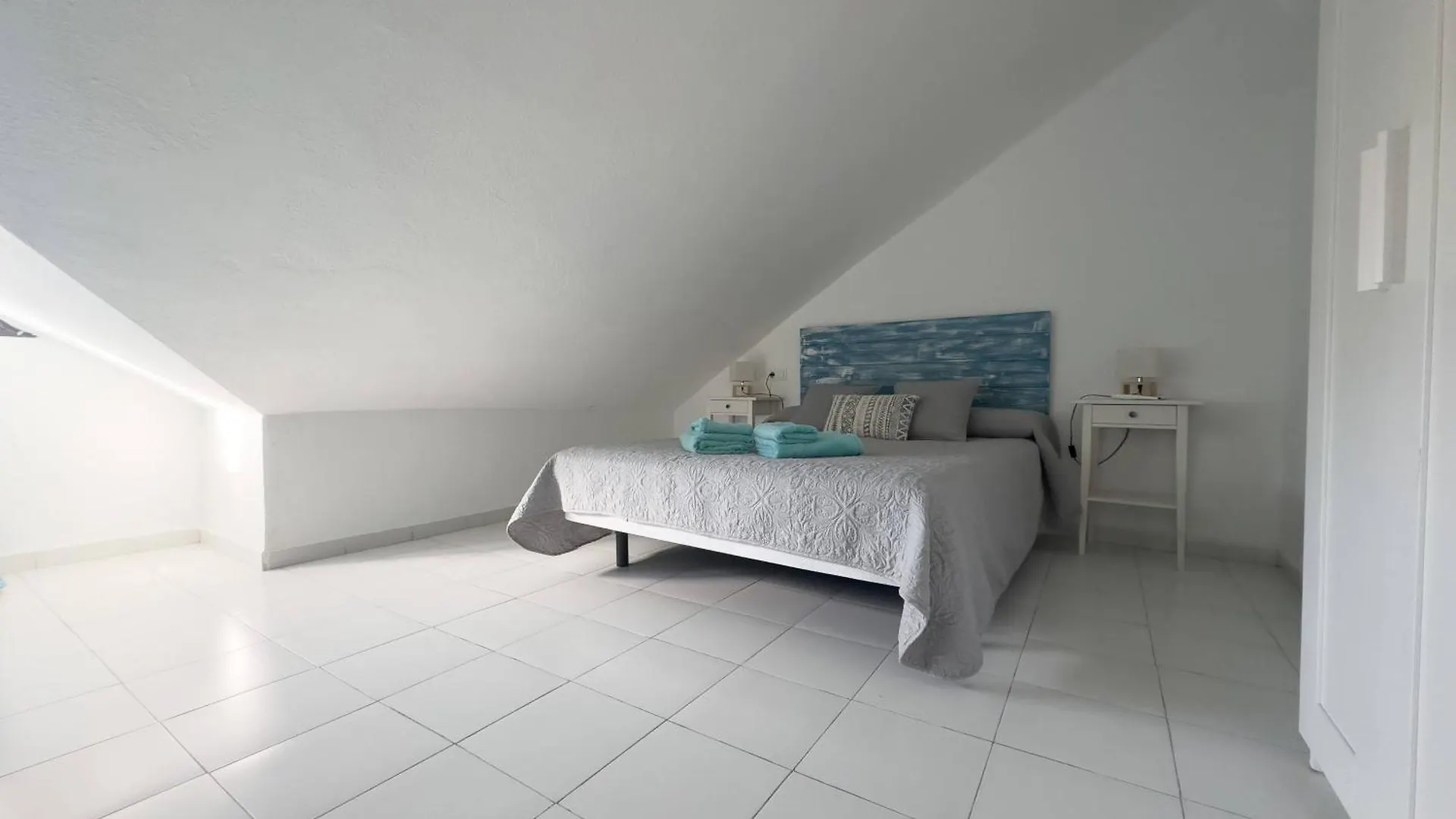 Apartamentos Cristamar Centro Y Playa Estepona