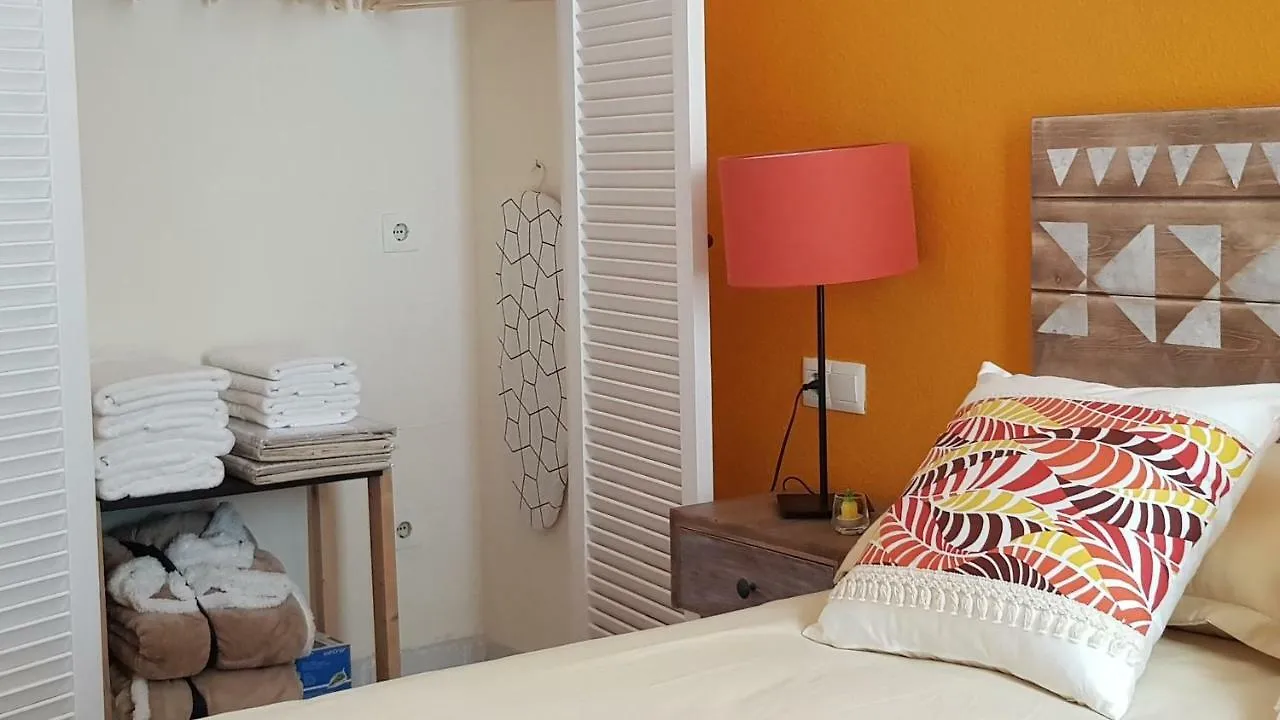 Apartamentos Cristamar Centro Y Playa エステポナ