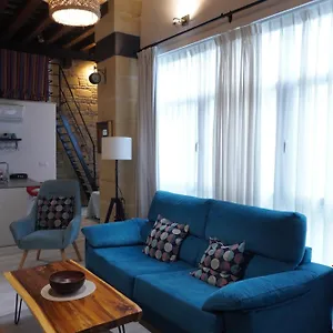 https://loft-en-casco-historico-la-pintora.hotelsincadiz.net