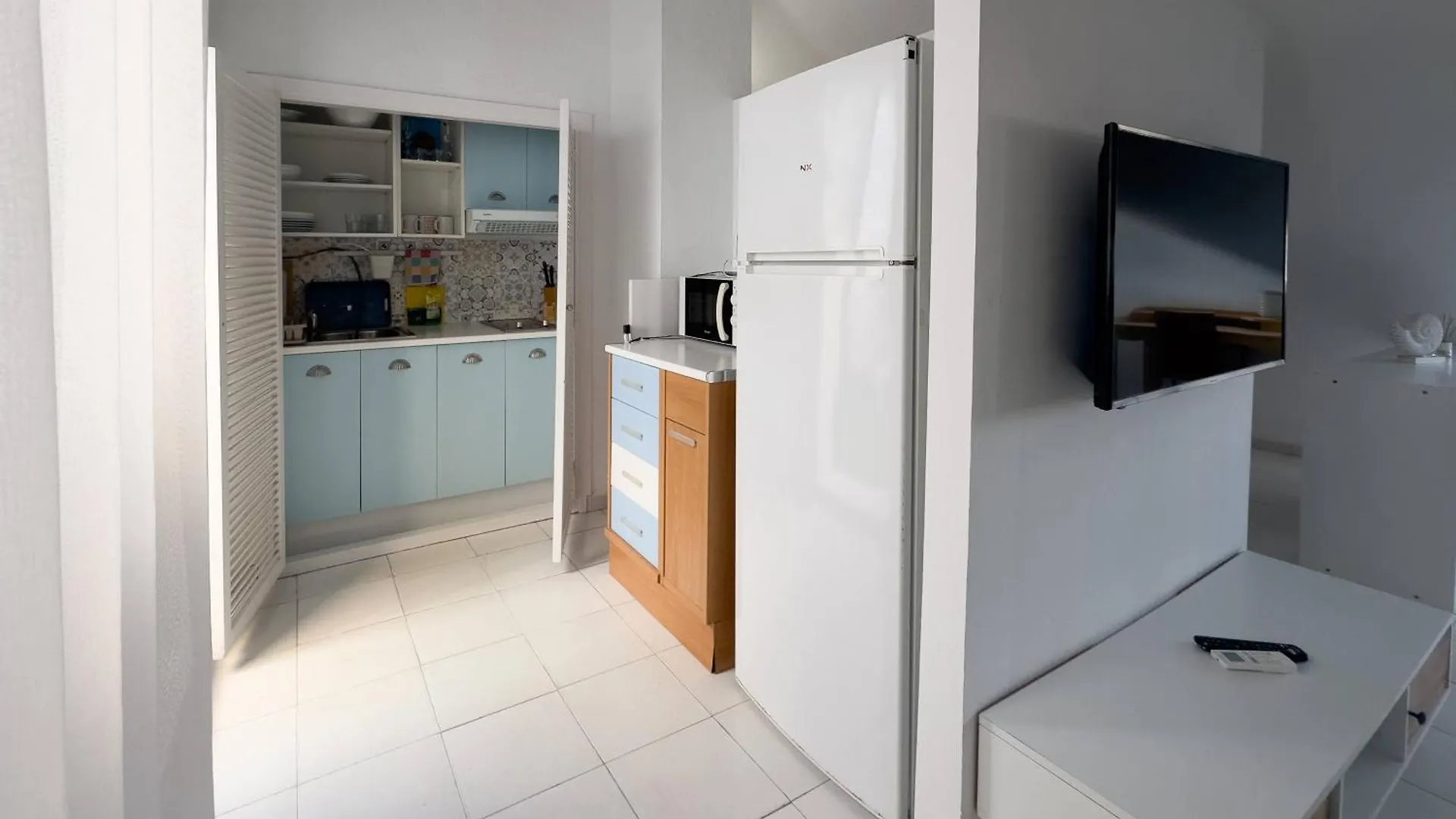 Apartamentos Cristamar Centro Y Playa Estepona Spain